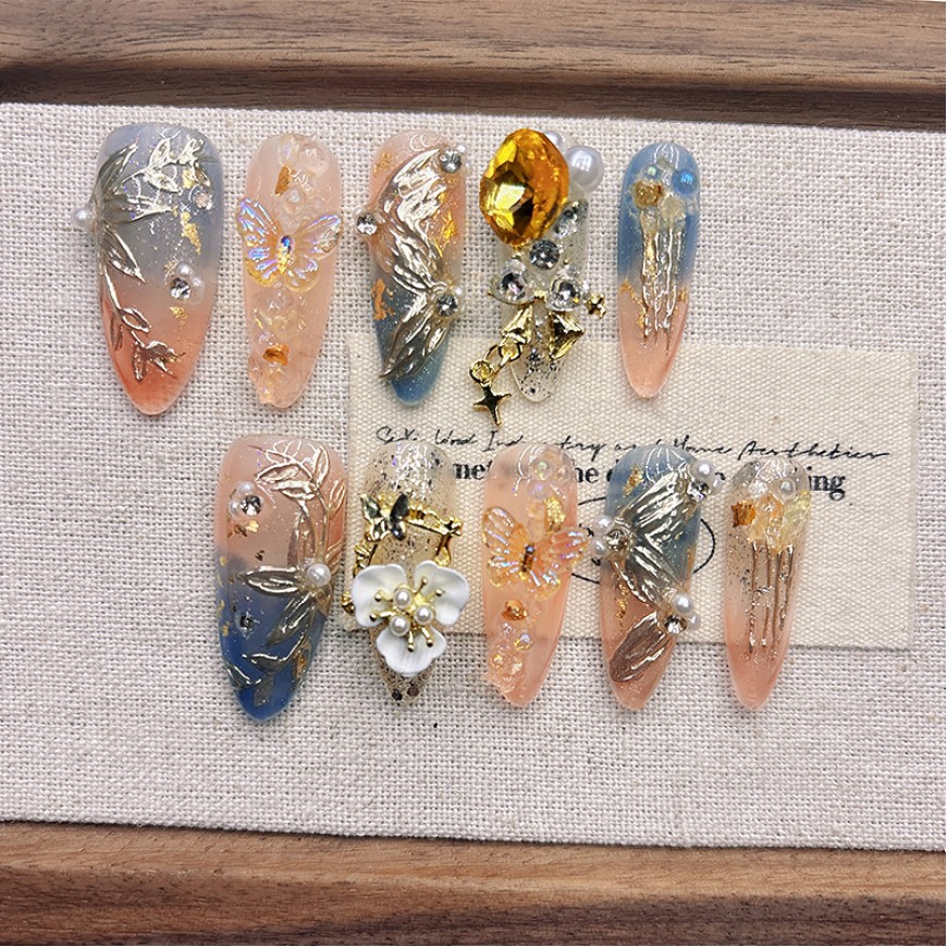 Two-Tone Gradient Embossed Nail Art