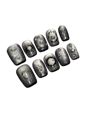 Punk Style Cat Eye Rhinestone Nail Art