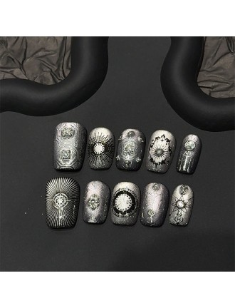 Punk Style Cat Eye Rhinestone Nail Art