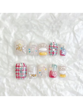 Hand painted Checkered Cat Eye Nail Art