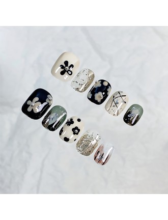 Exquisite Hand-Painted Floral Nail Art