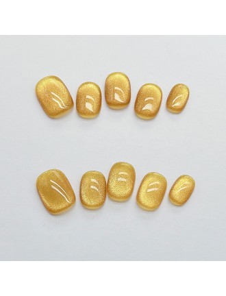 Short Gold Cat-Eye Wearable Nails