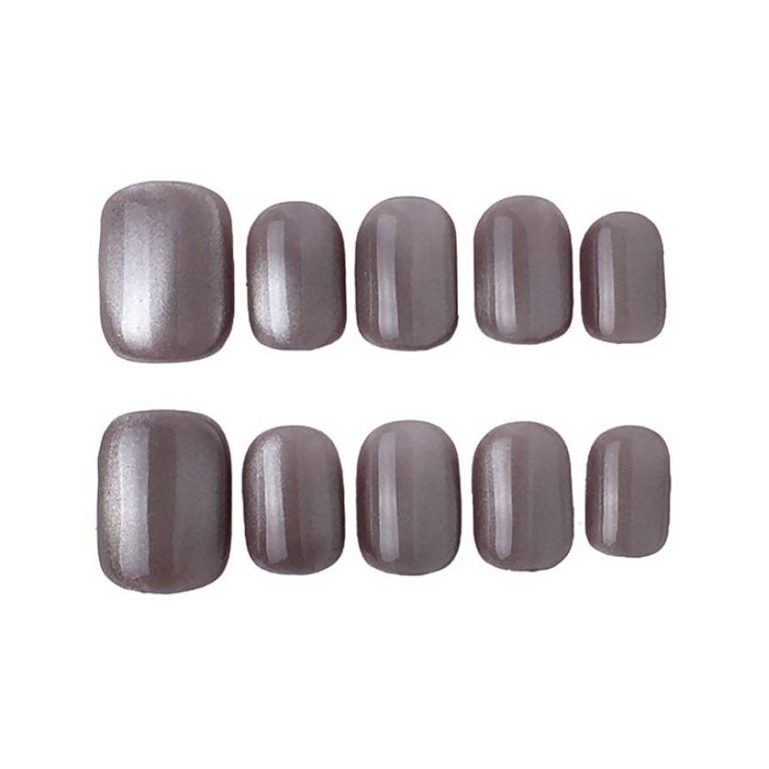 Solid Color Cat-Eye Nail Art