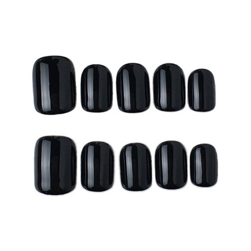 Short Black Nail Art