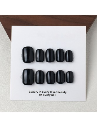 Short Black Nail Art