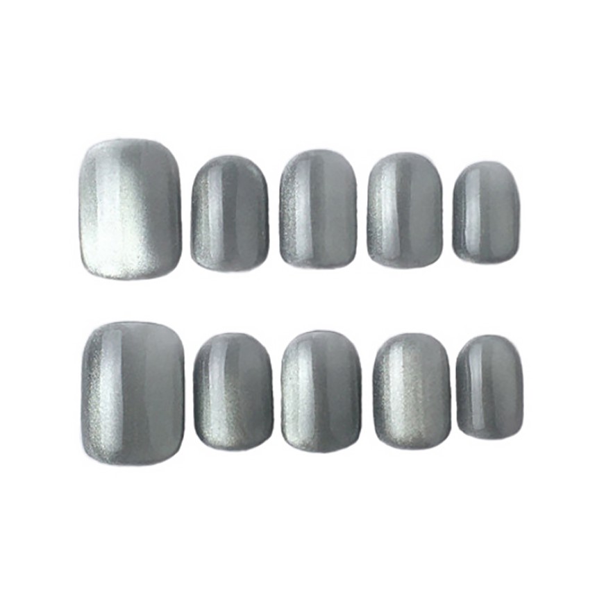 Silver Gray Cat Eye Nail Art